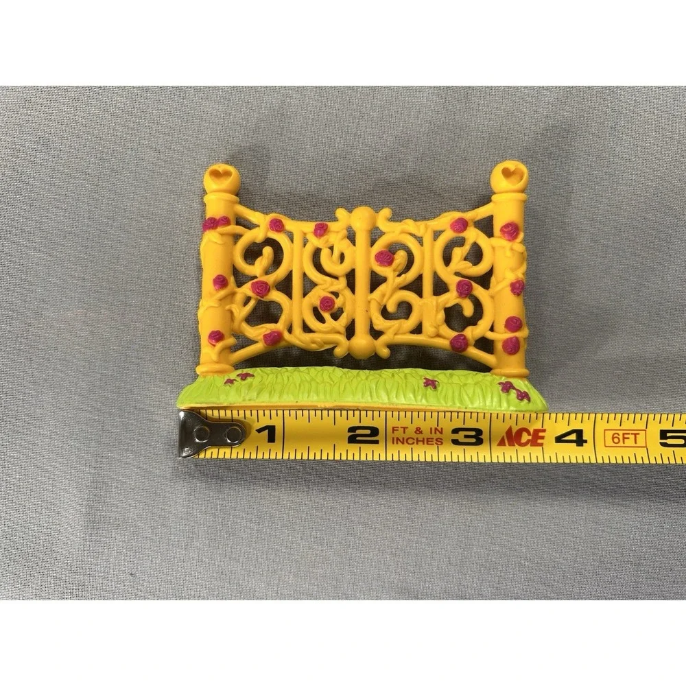 Vintage 1990's My Little Pony Yellow Fence Accessory from the Moon Shadow G2